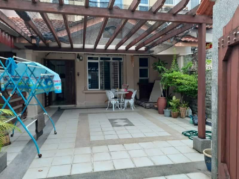 Double Storey Terrace Pulai 1