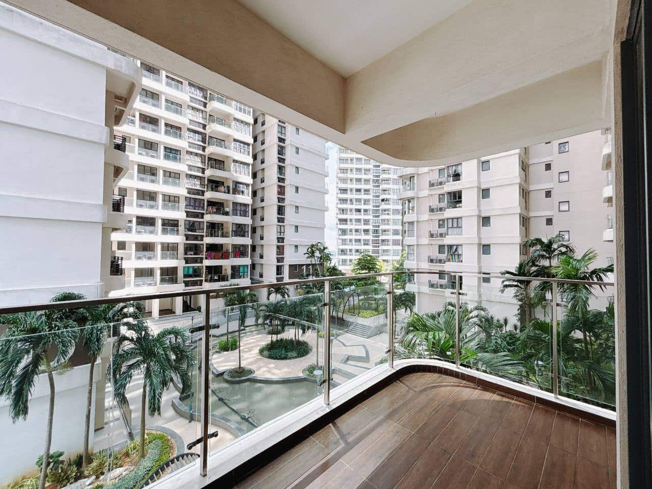 Royal Strand Tower Country Garden Danga Bay 8