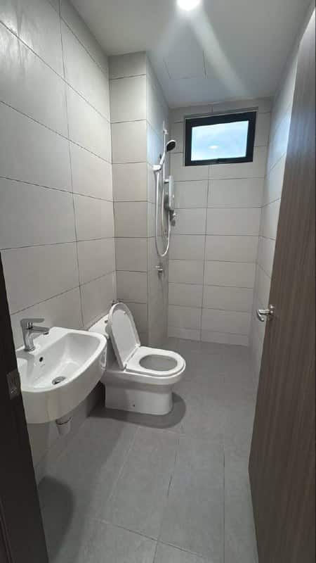 Condo Meldrum Height 7
