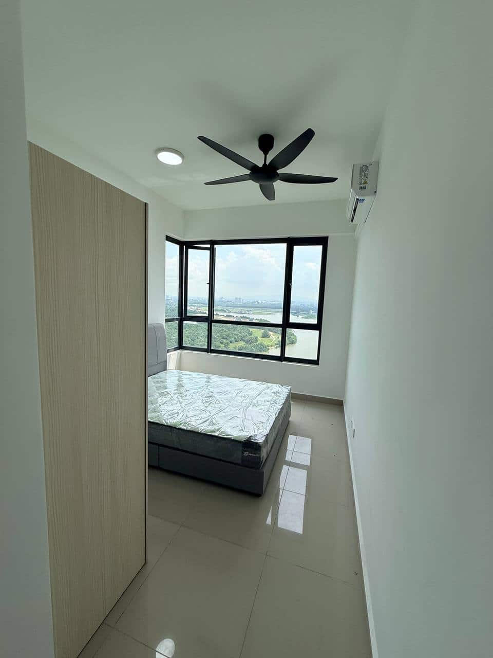 Condo Vista Tiara 2