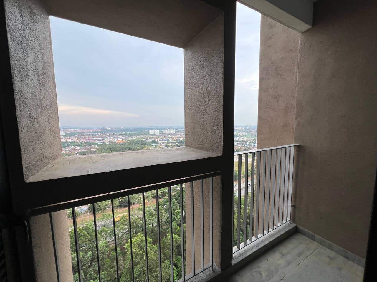 Condo Bukit Indah 7
