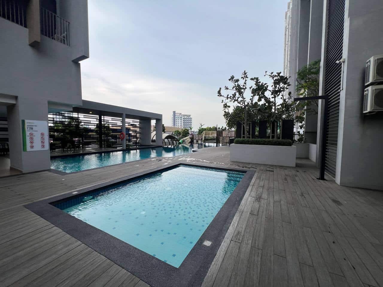 Condo Bukit Indah 11