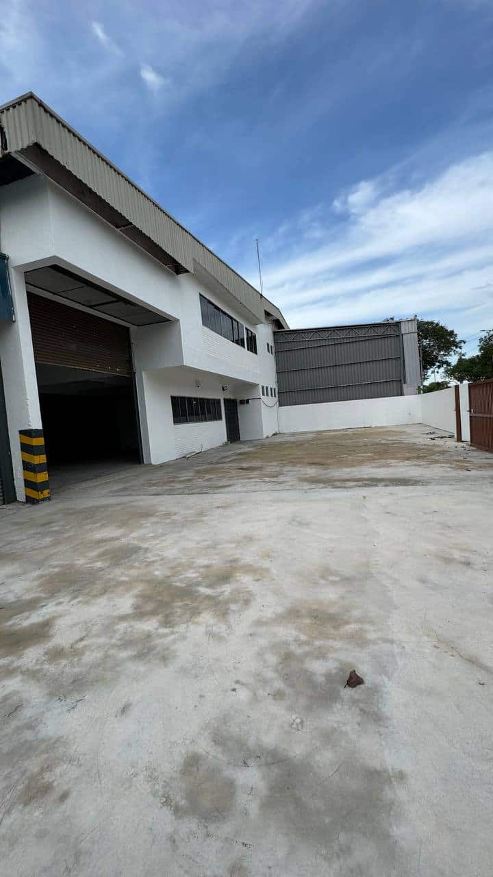 Semi-D Factory Desa Cemerlang 2