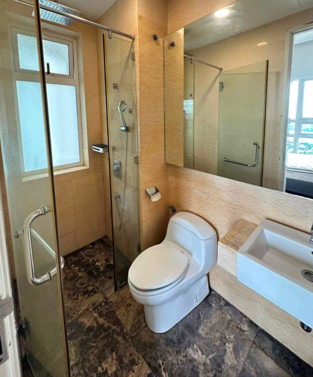 Condominium Tri Tower 3