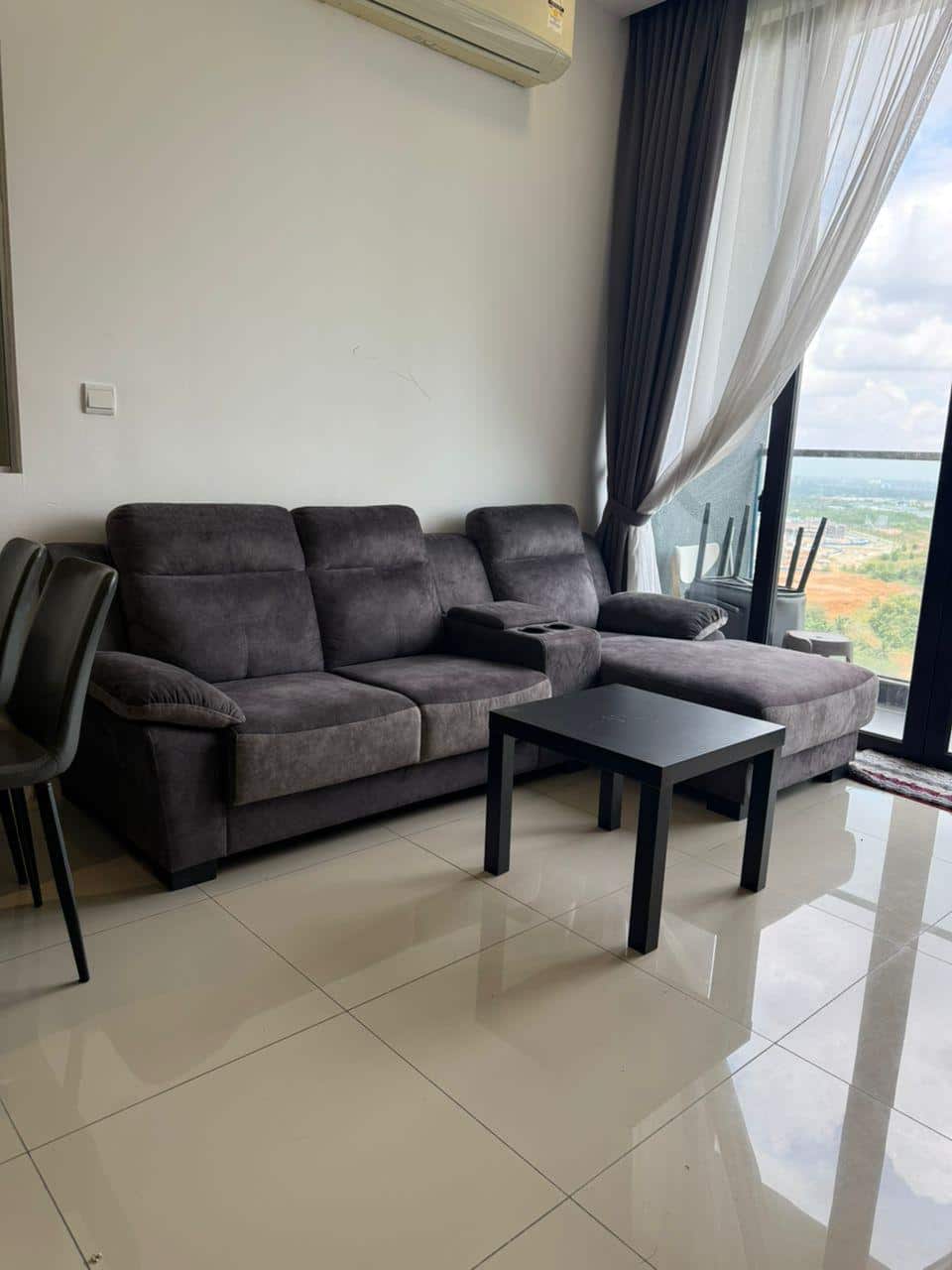 Condo D'Pristine Medini 3