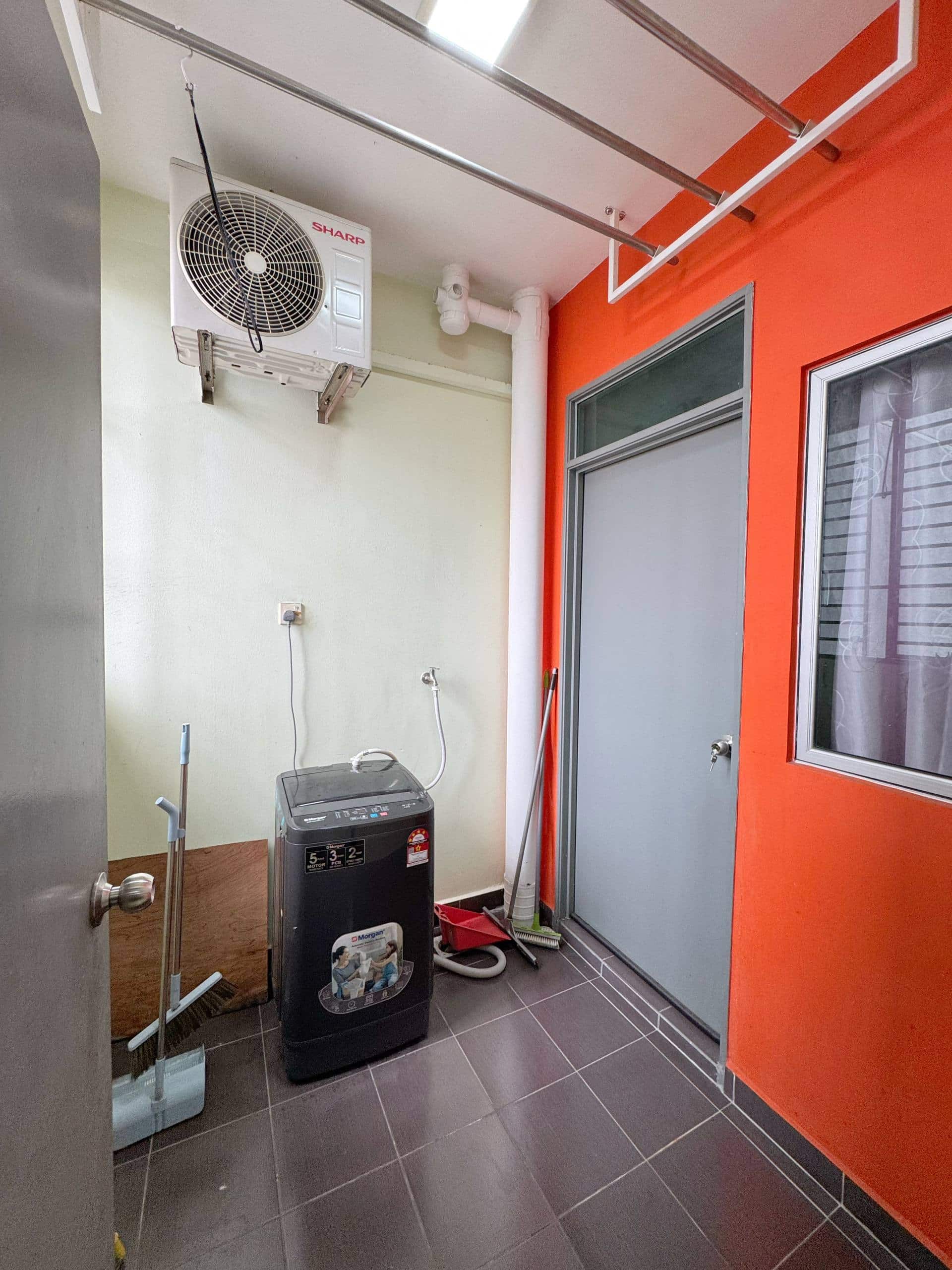 Condominium Tampoi 10