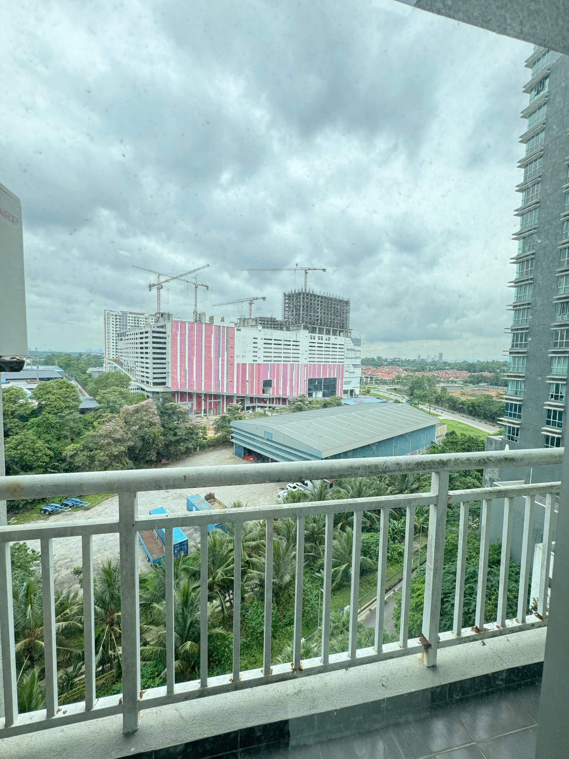 Condominium Tampoi 3