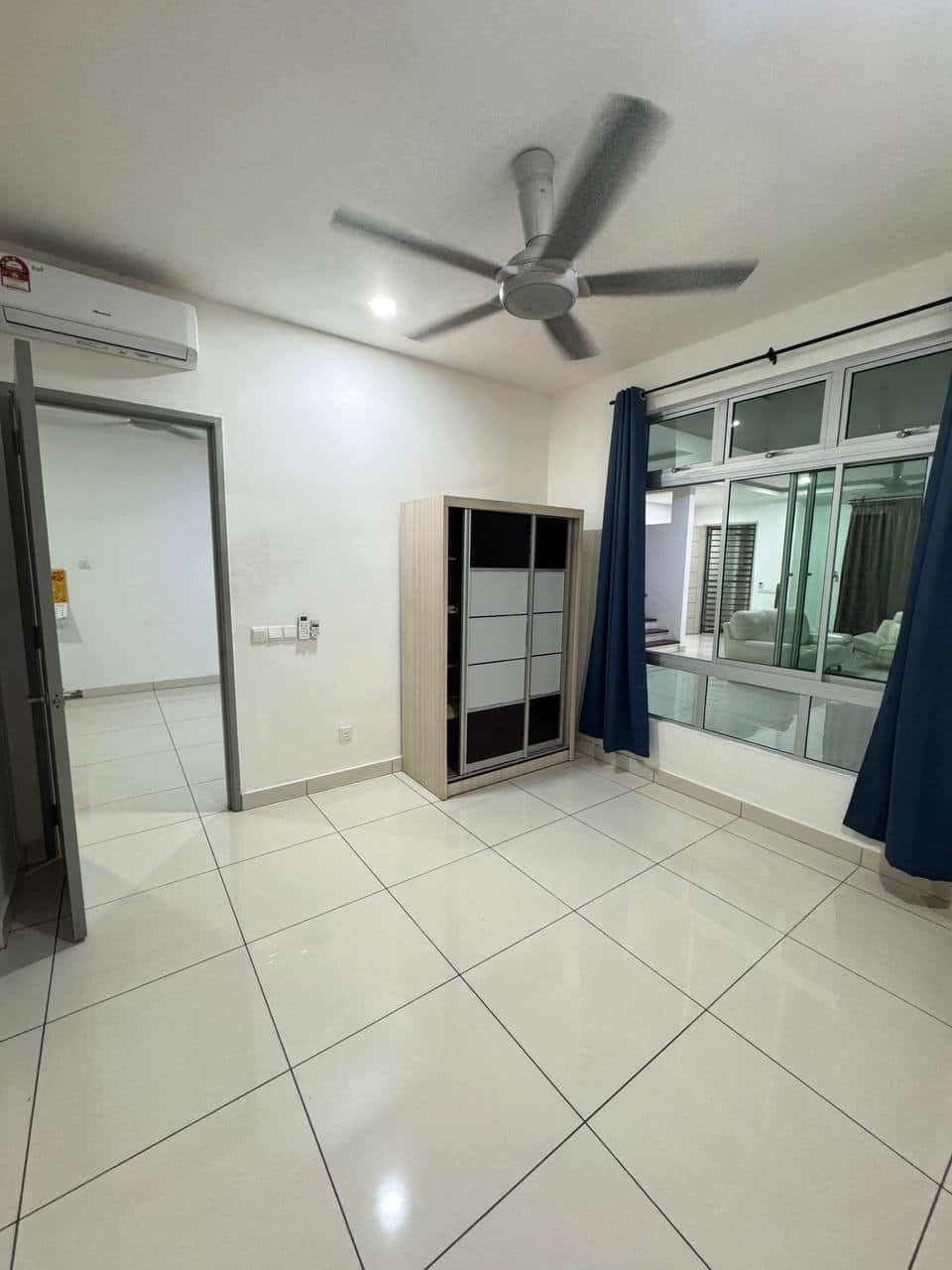 Superlink Double Storey Terrace Jalan Sutera Ungu 7