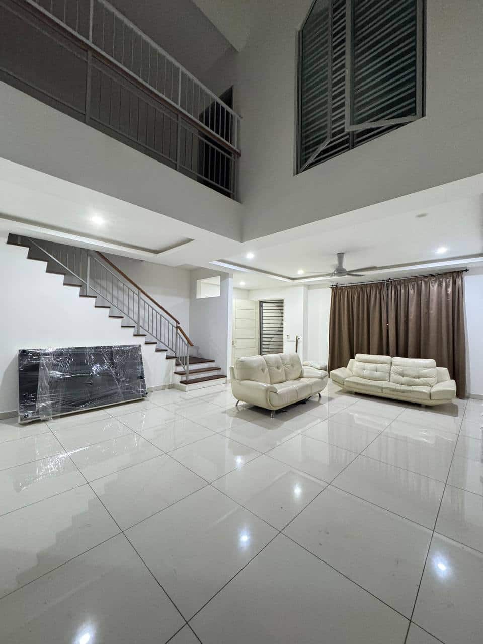 Superlink Double Storey Terrace Jalan Sutera Ungu 1