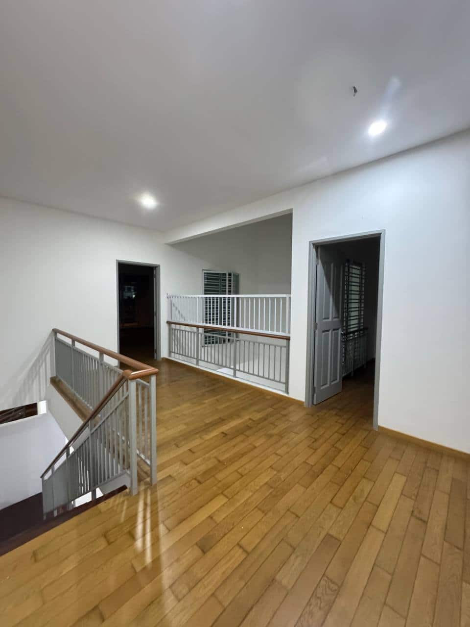 Superlink Double Storey Terrace Jalan Sutera Ungu 6