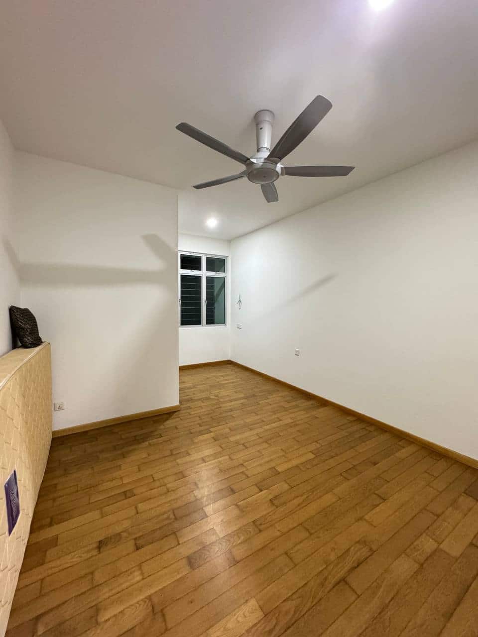 Superlink Double Storey Terrace Jalan Sutera Ungu 3