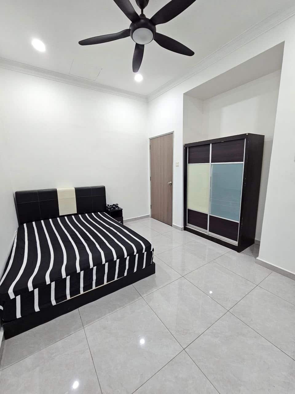 2.5 storey Taman Permata 7