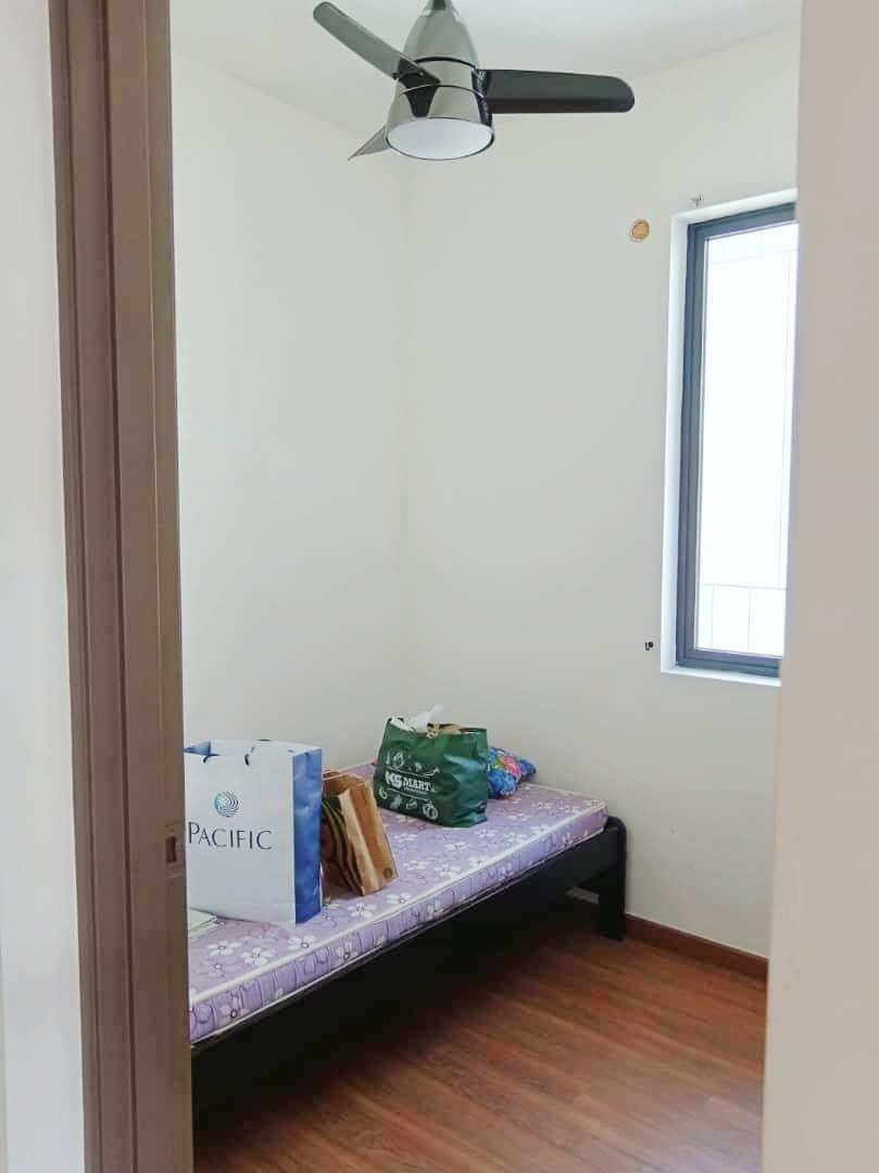 Condominium Country Garden Central Park Tampoi 4