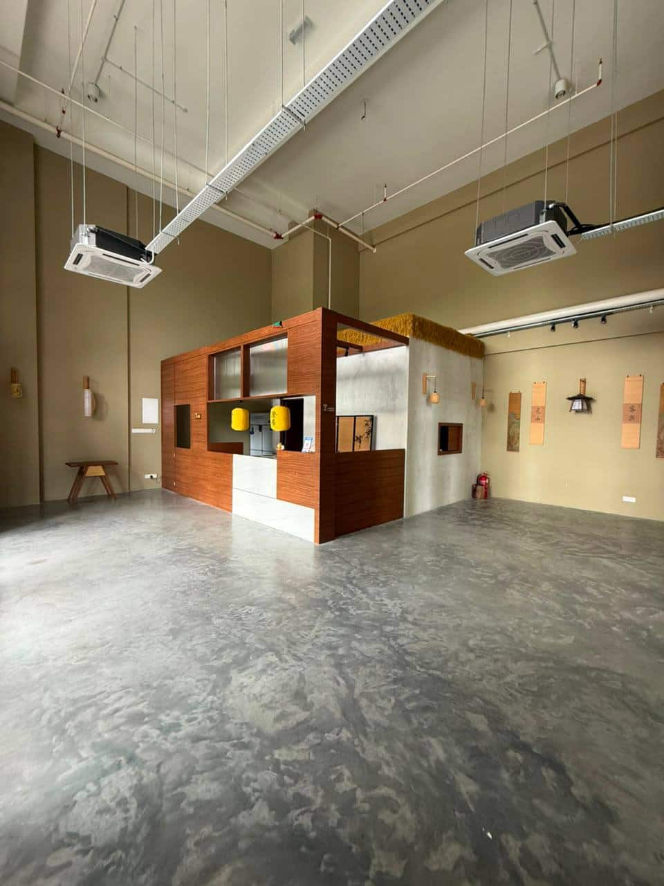 Ground Floor Shop Eco Galleria 4