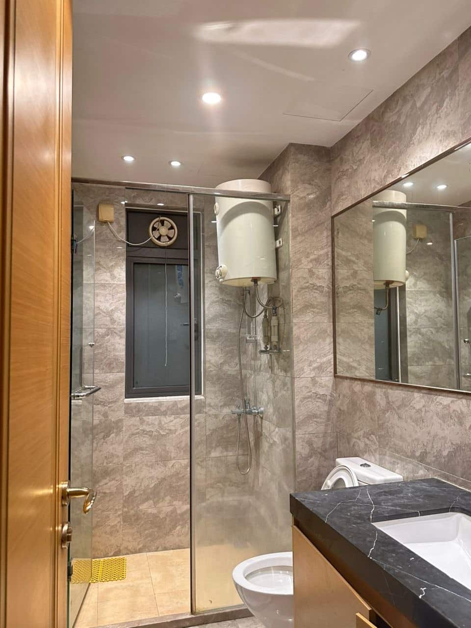 Condo R&F Princess Cove 10