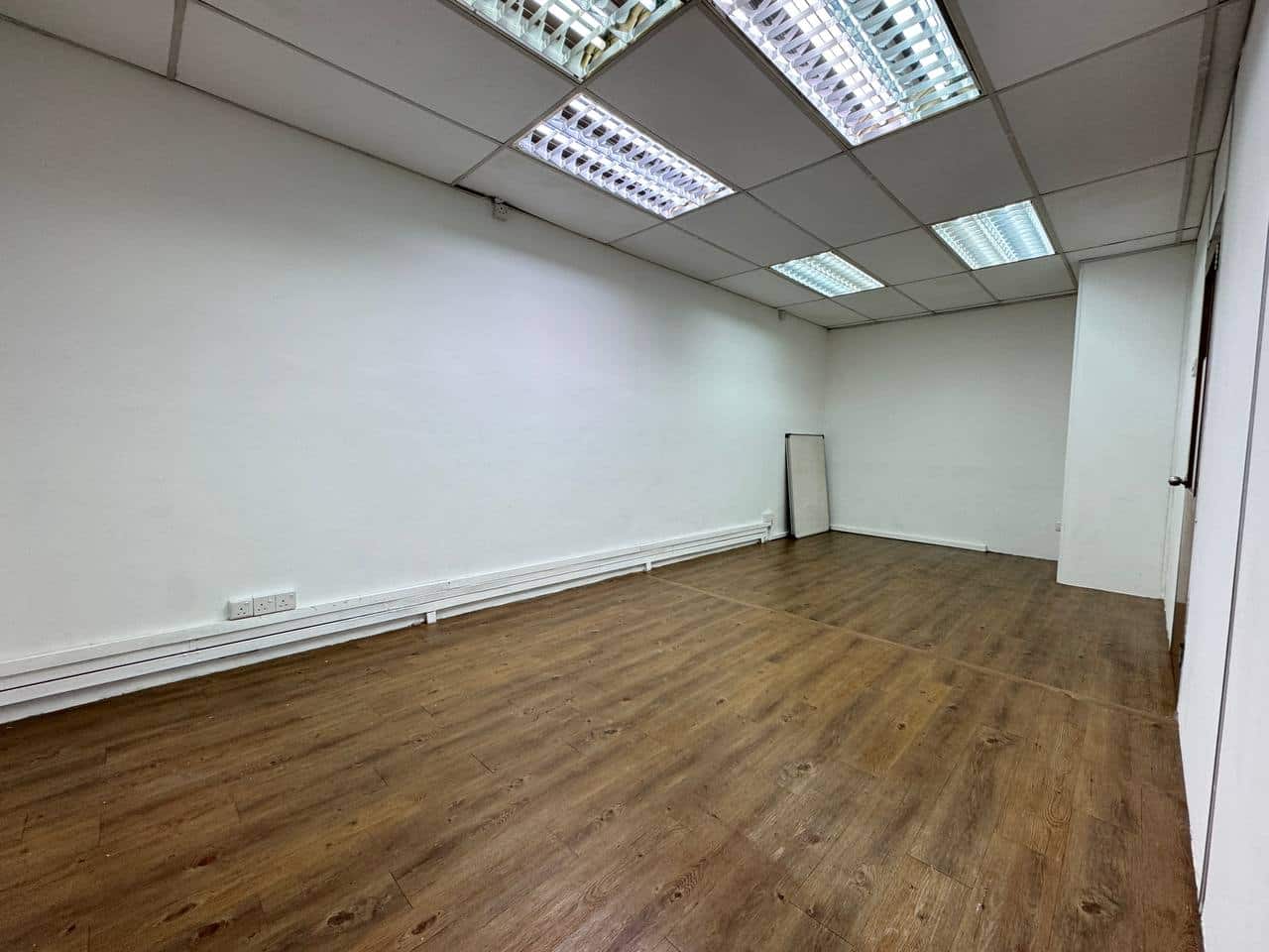 Office Taman Molek 4