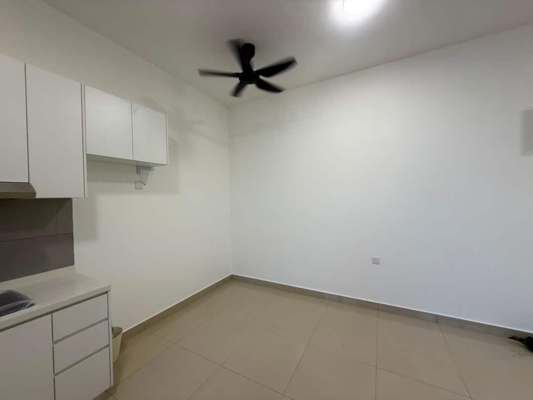 Condo Meldrum Heights Residence 7