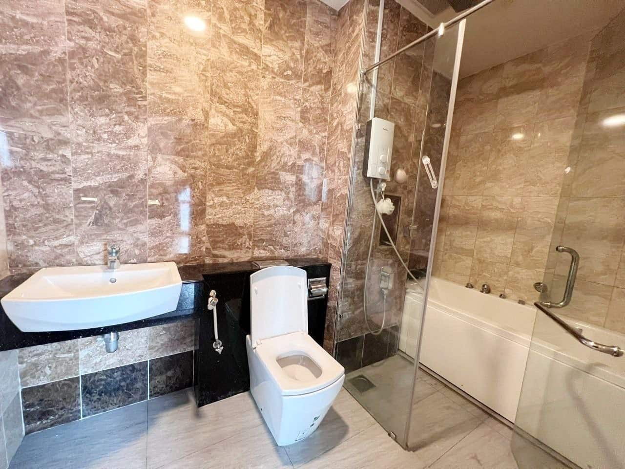 Condominium Paragon Suites @ CIQ 9