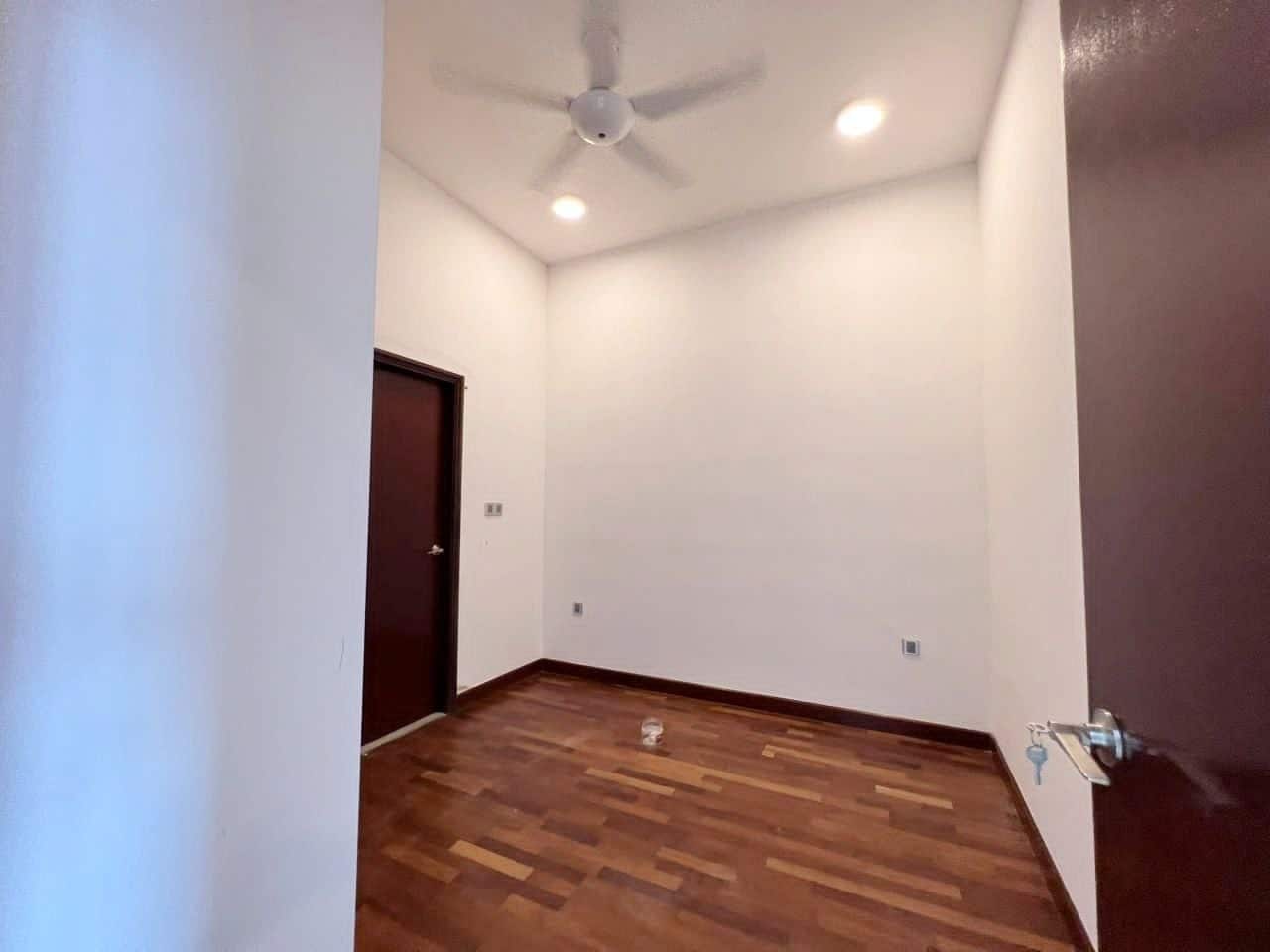 Condominium Paragon Suites @ CIQ 5