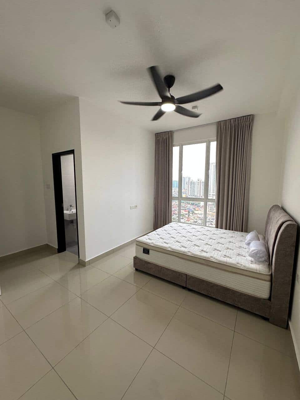 Condo Trellis Residence 2