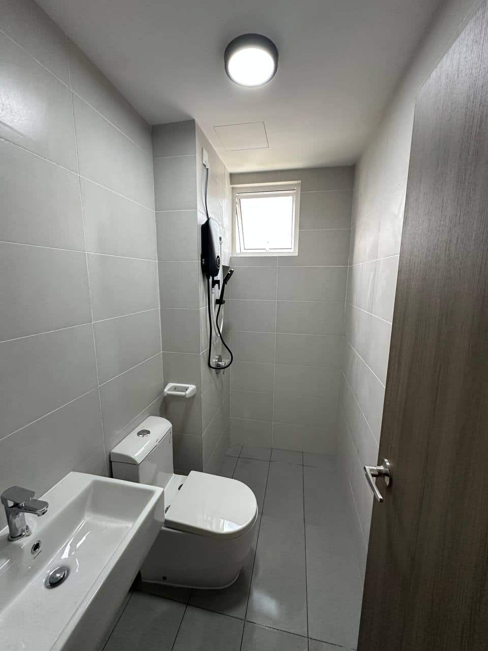 Condo Trellis Residence 6