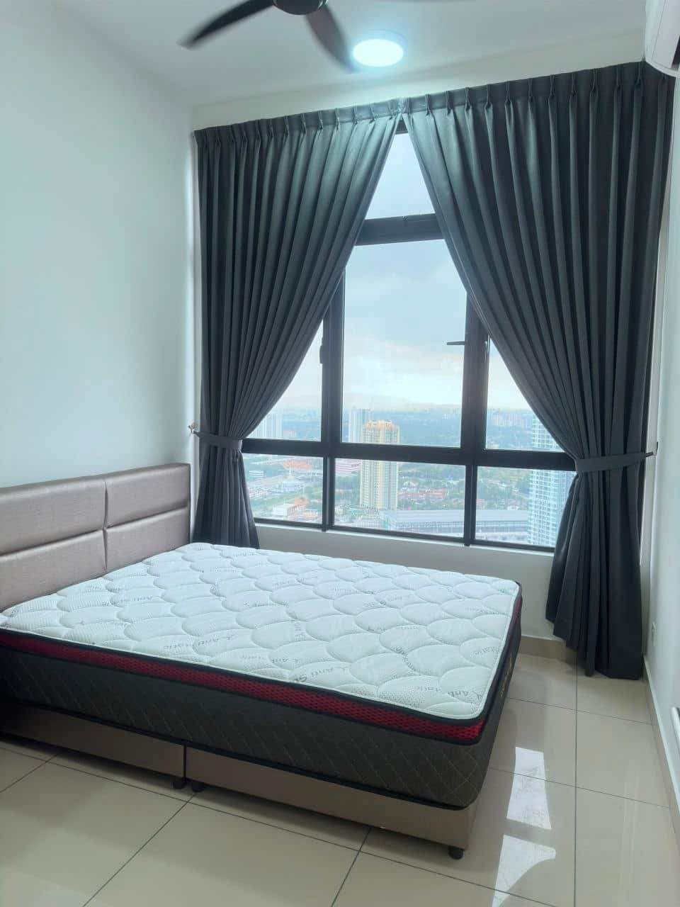 Condominium Twin Tower Residence 3