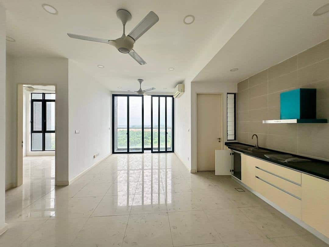 Condominium Medini 1