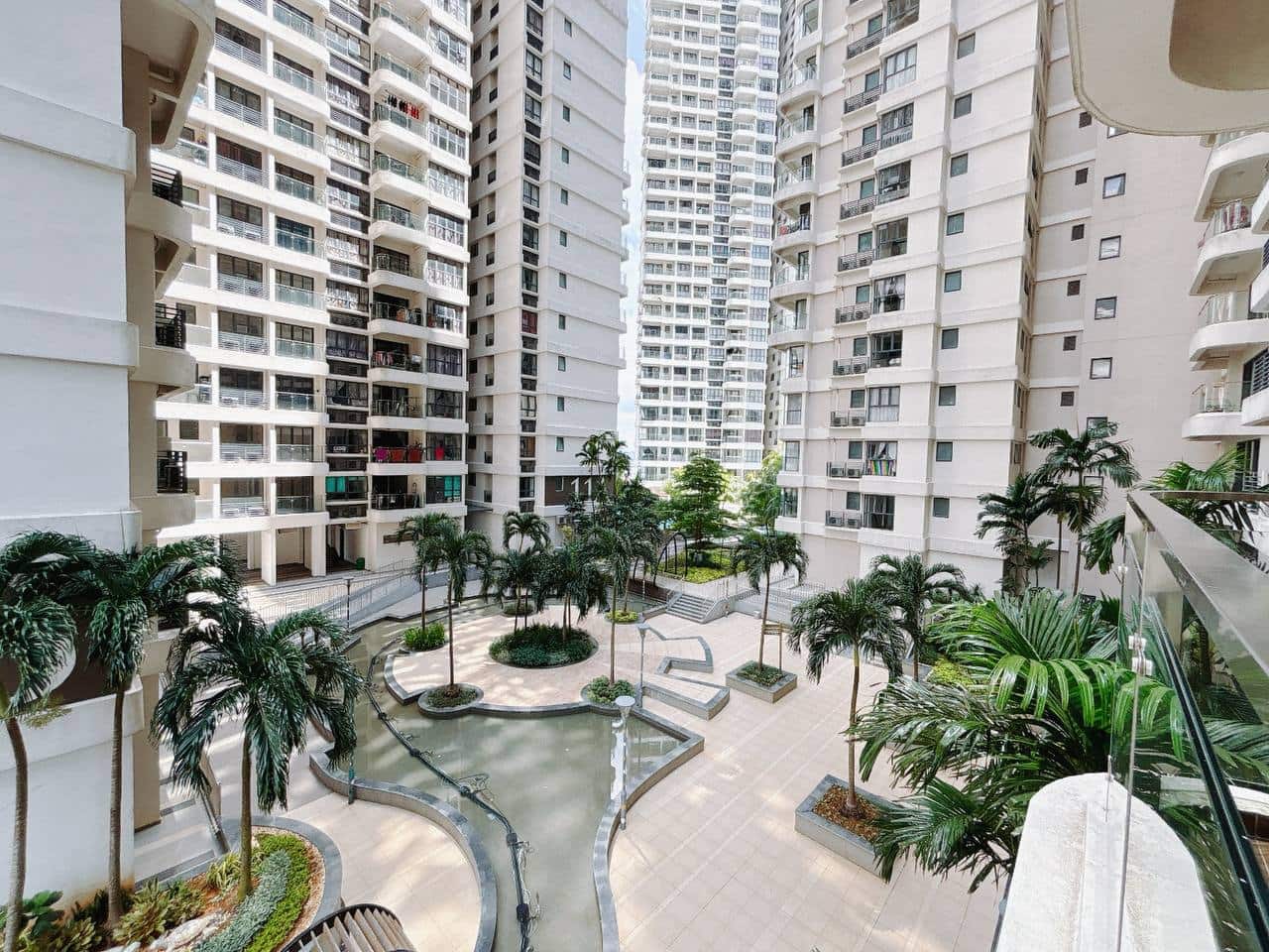Royal Strand Tower Country Garden Danga Bay 4