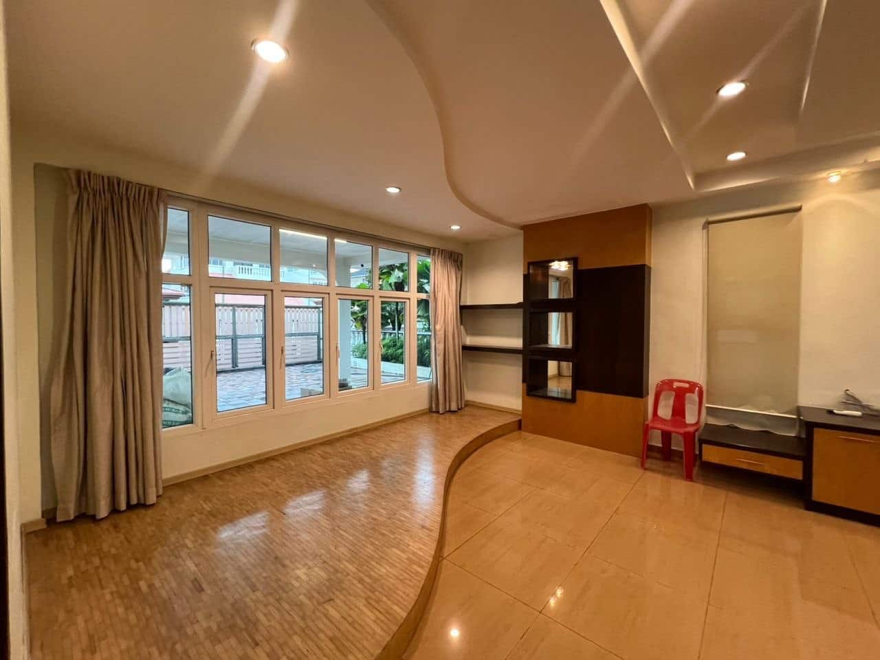 2.5 Storey Semi D Taman Pelangi 1