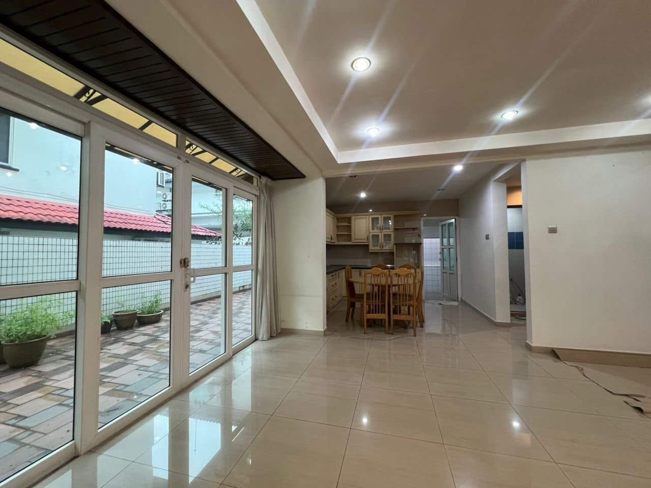 2.5 Storey Semi D Taman Pelangi 7