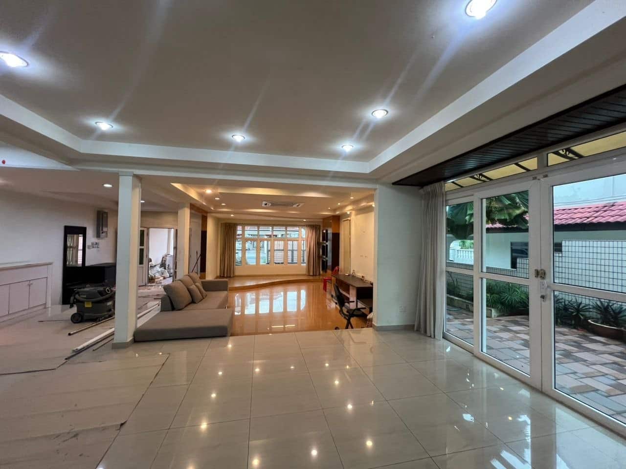 2.5 Storey Semi D Taman Pelangi 2