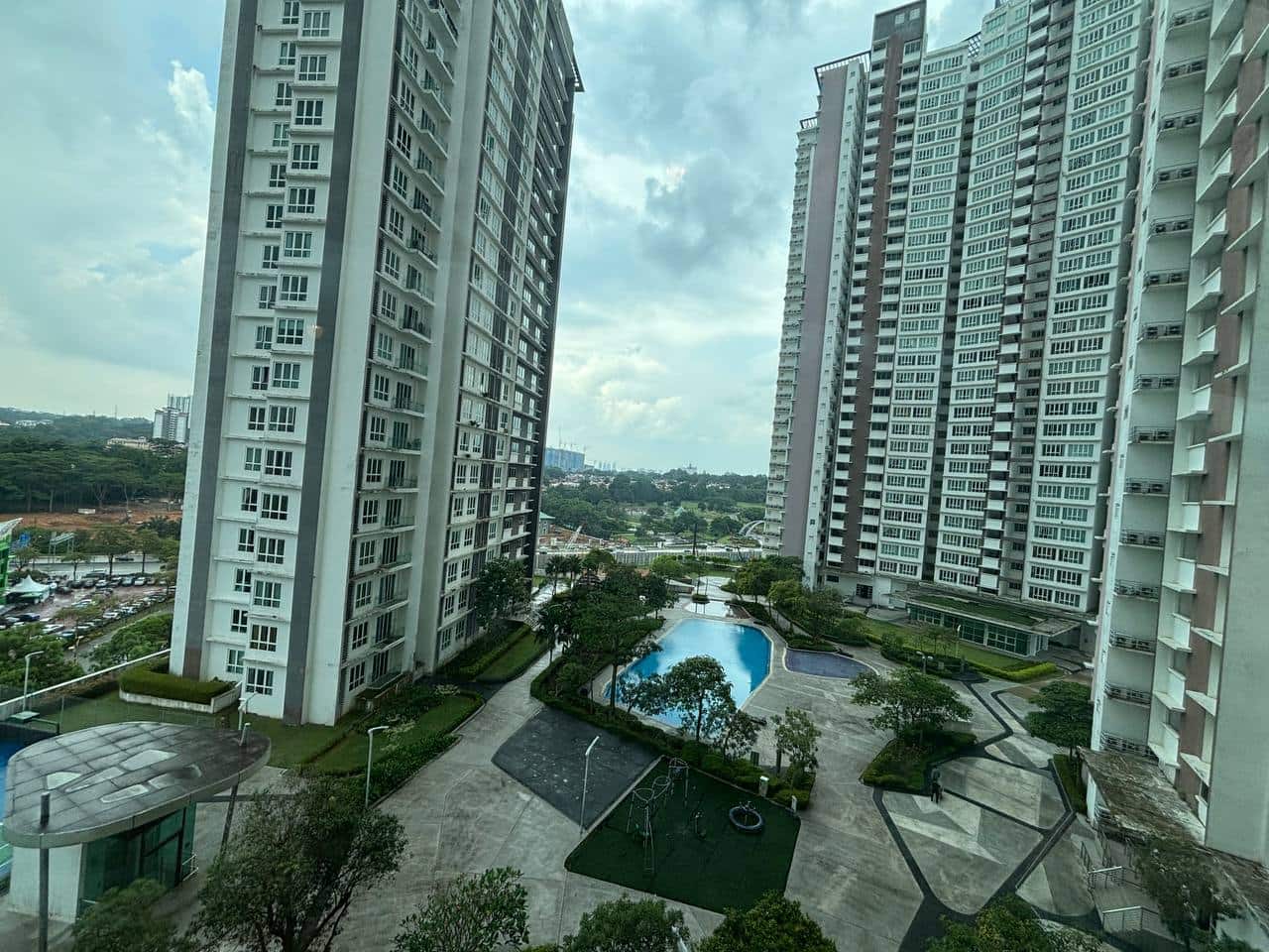 Condominium Tropicana Danga Bay 8