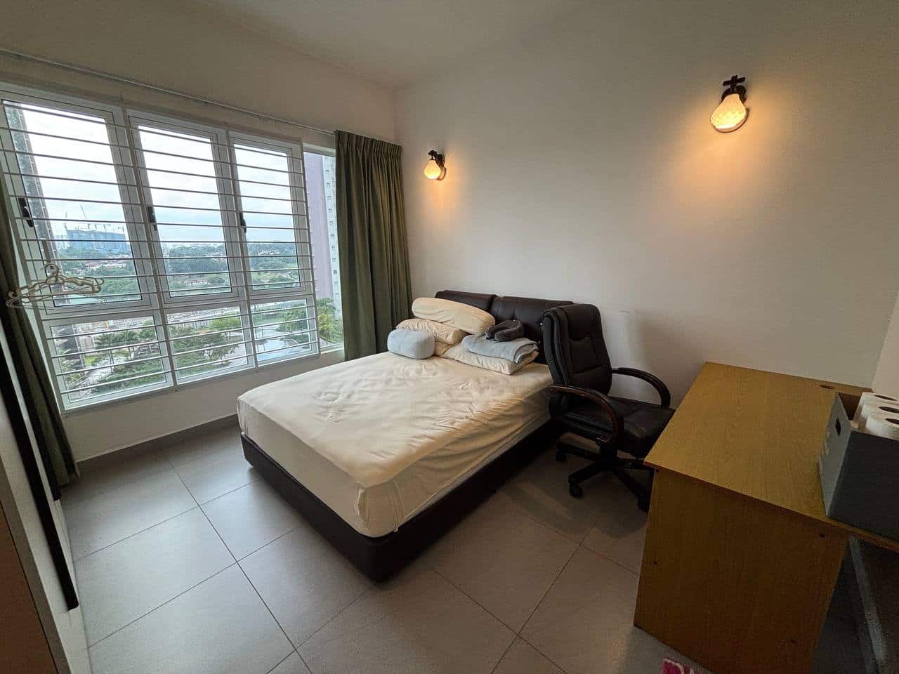 Condominium Tropicana Danga Bay 4