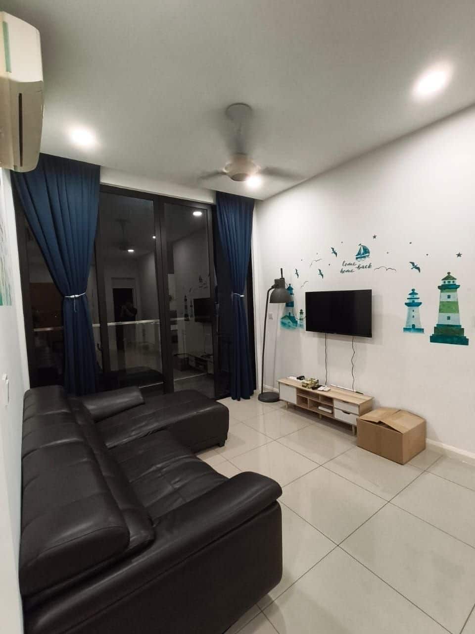 Condominium Medini 2