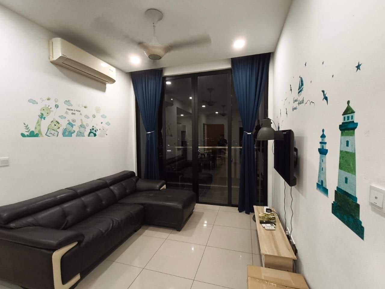 Condominium Medini 1