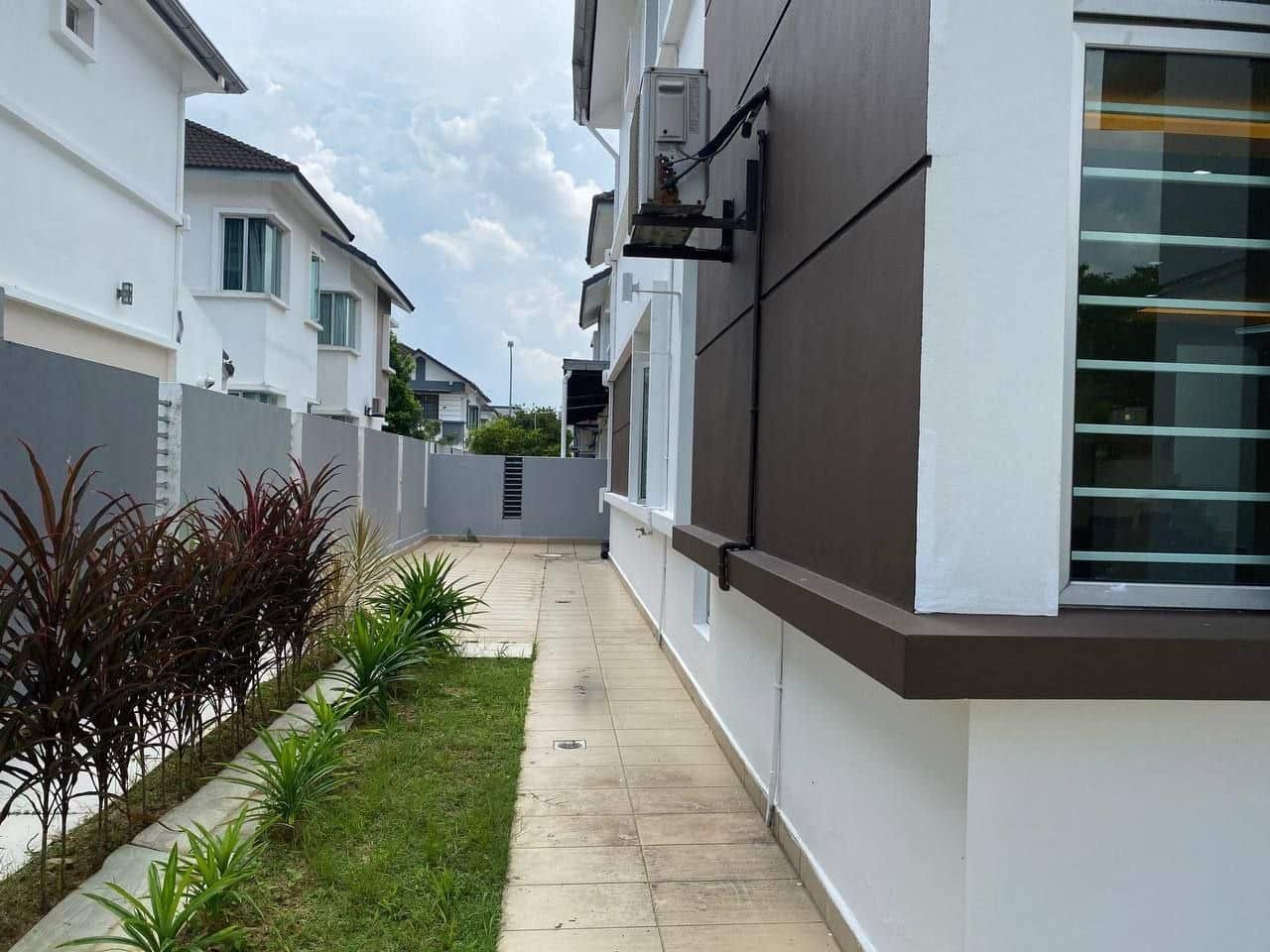 2-Storey Semi D Nusa Duta 1 7