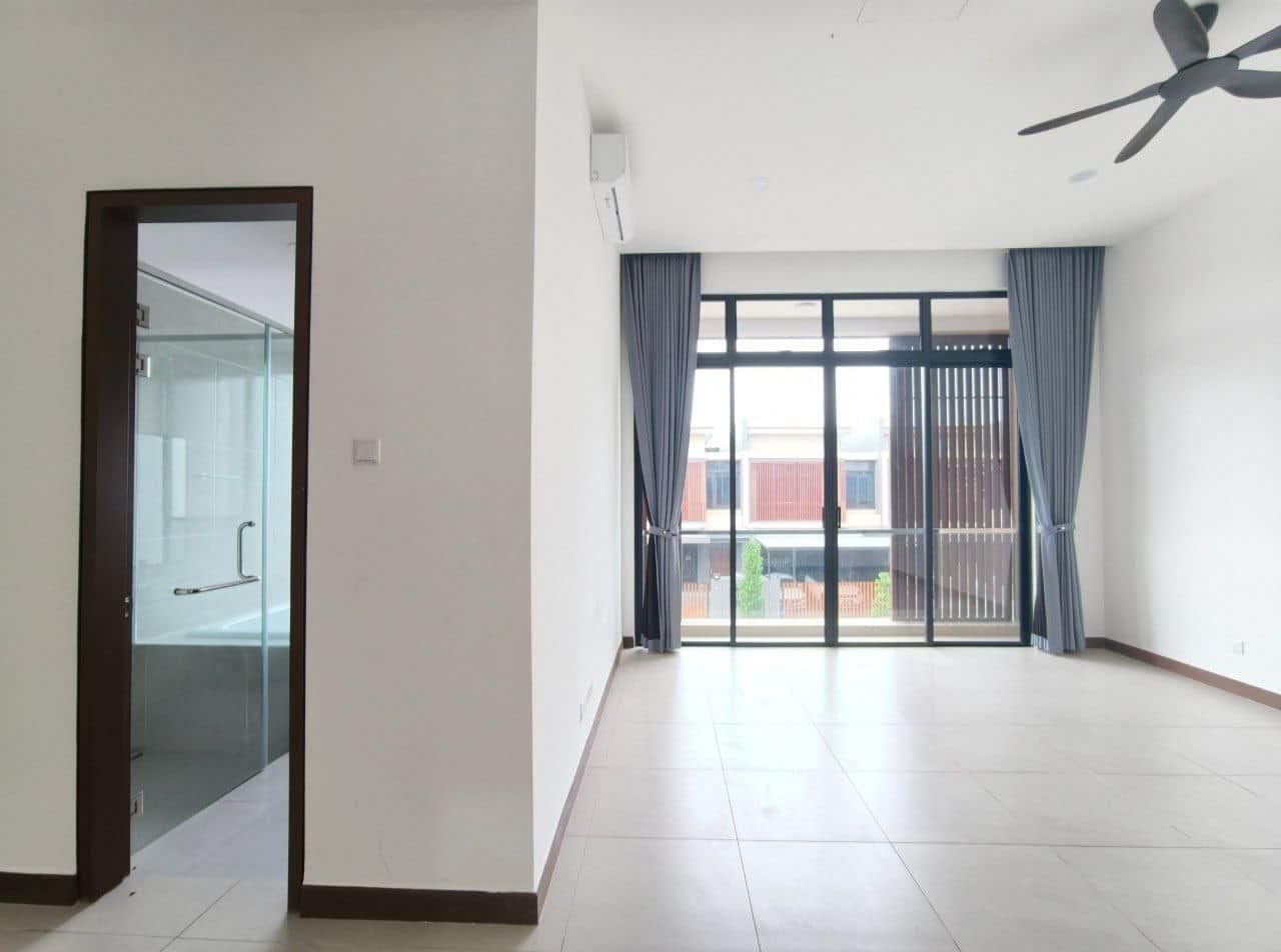 2-Storey Superlink / Resort Villa Aurora Resort Villas 4