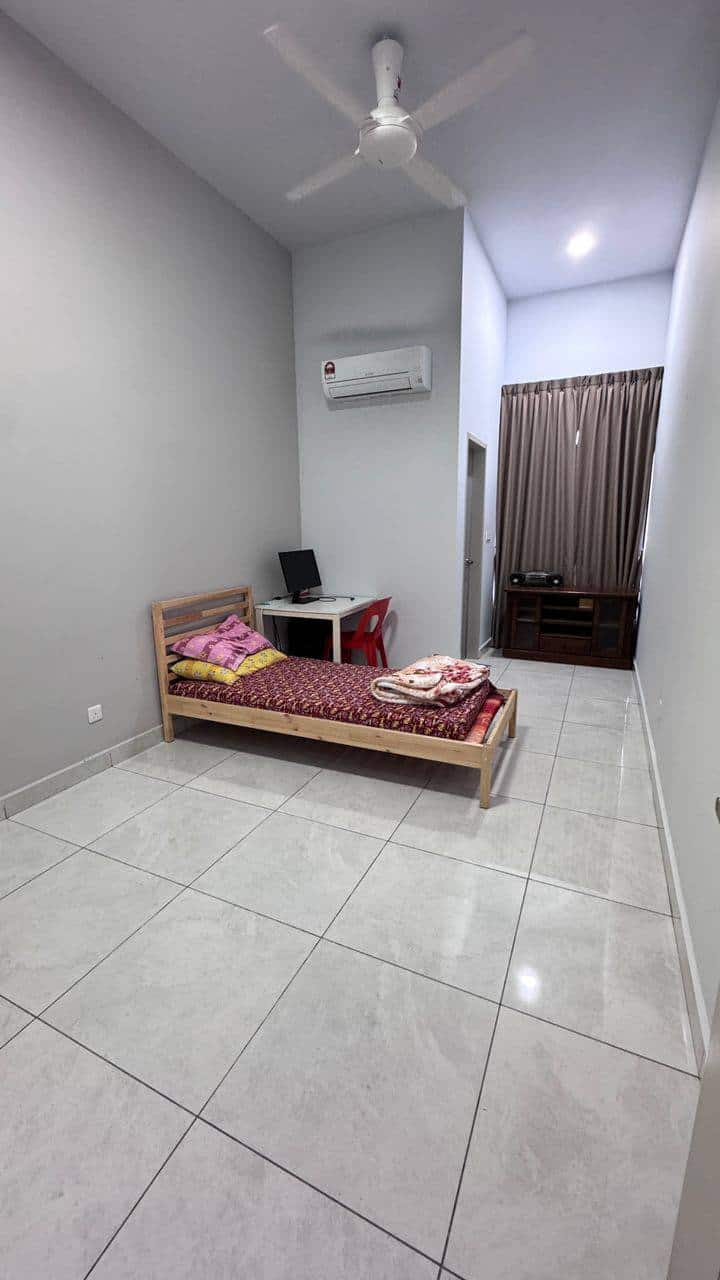 Single storey terrace house Iconia Garden @ Impian Emas 5