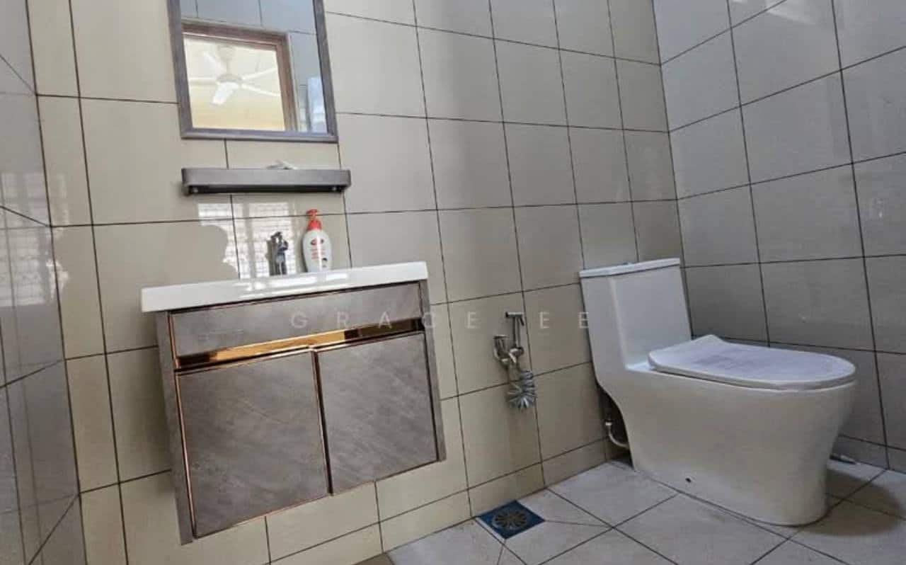 Single Storey House Taman Pelangi 5