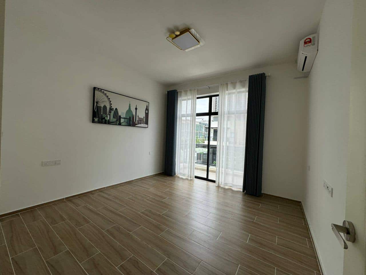 Double Storey Terrace House Country Garden Central Park 5