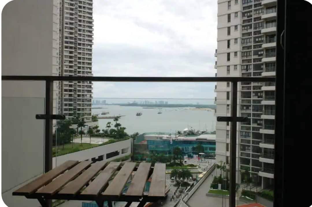 Condo Bay Point Country Garden Danga Bay 8