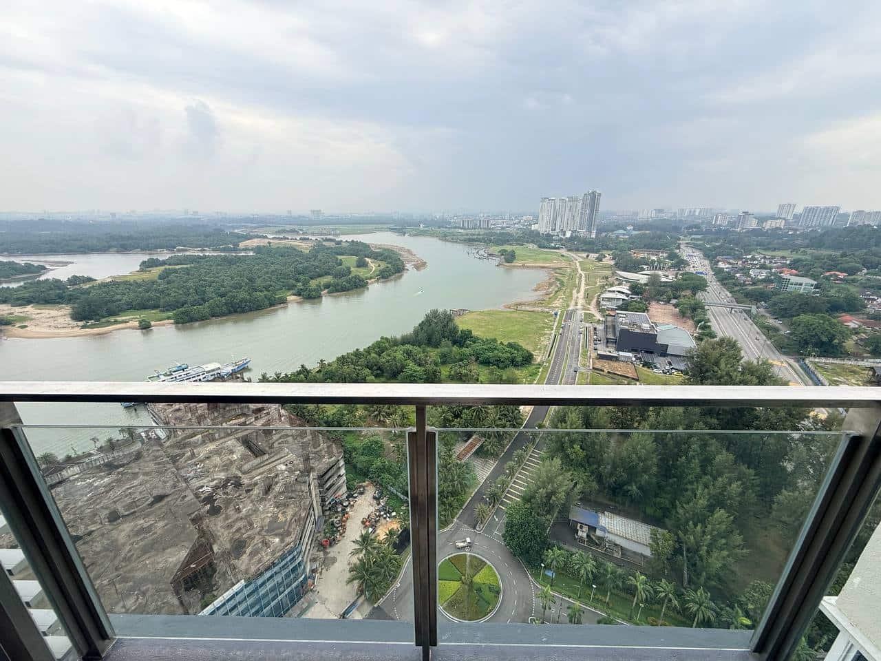 Condominium Trellis Residence, JB Town 5
