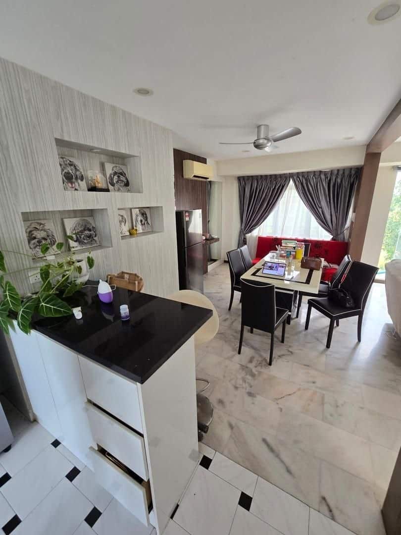 Duplex Townhouse (Upper unit) Seri Alam 4