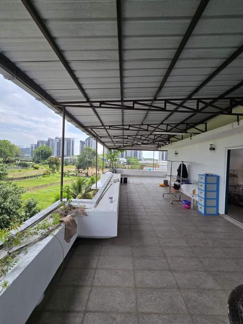 Duplex Townhouse (Upper unit) Seri Alam 11
