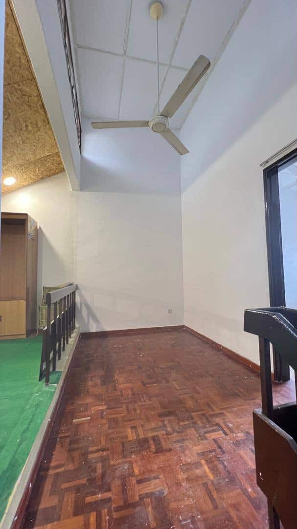 1.5 Storey Terrace House Taman Perling 5