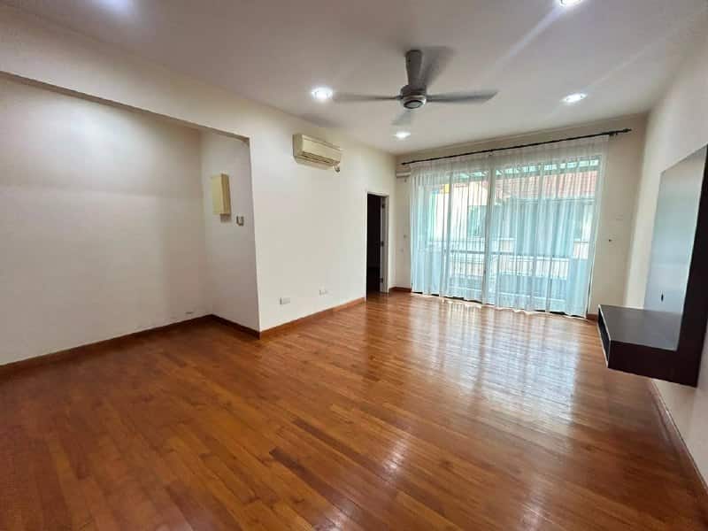 3-Storey Semi-Detached House Austin Heights 2