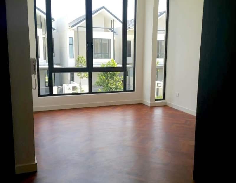 Double storey garden terrace Avira Medini Iskandar 4