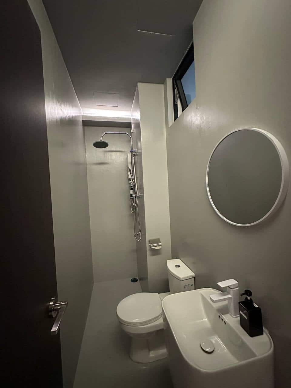 Condo Space Residency 7