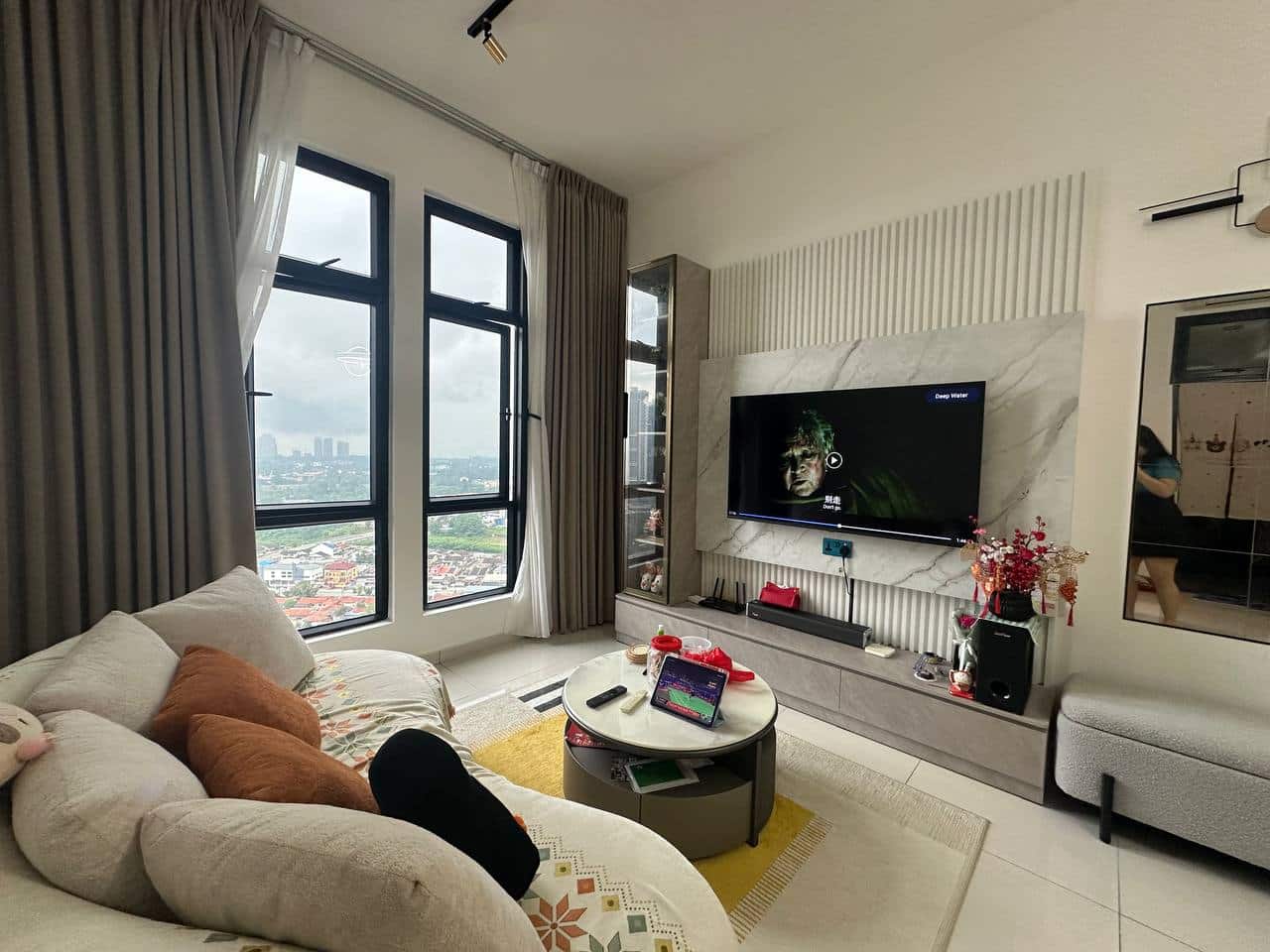 Apartment Space Residency 1