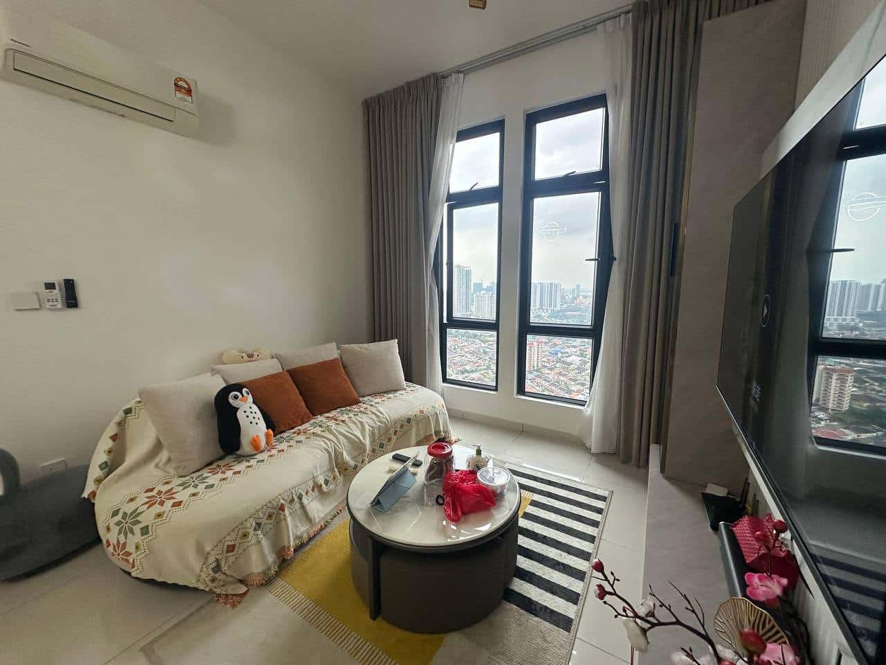 Apartment Space Residency 5